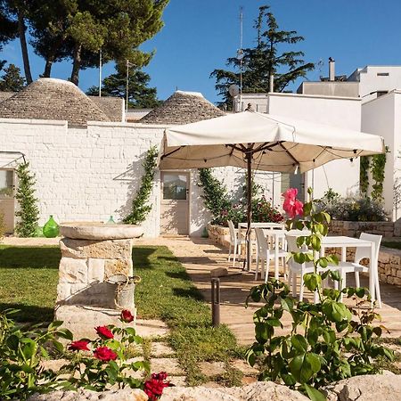 Trulli In Corte Альберобелло Экстерьер фото