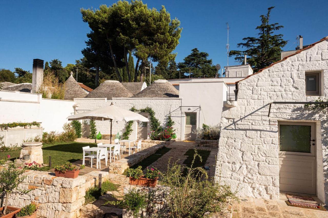 Trulli In Corte Альберобелло Экстерьер фото